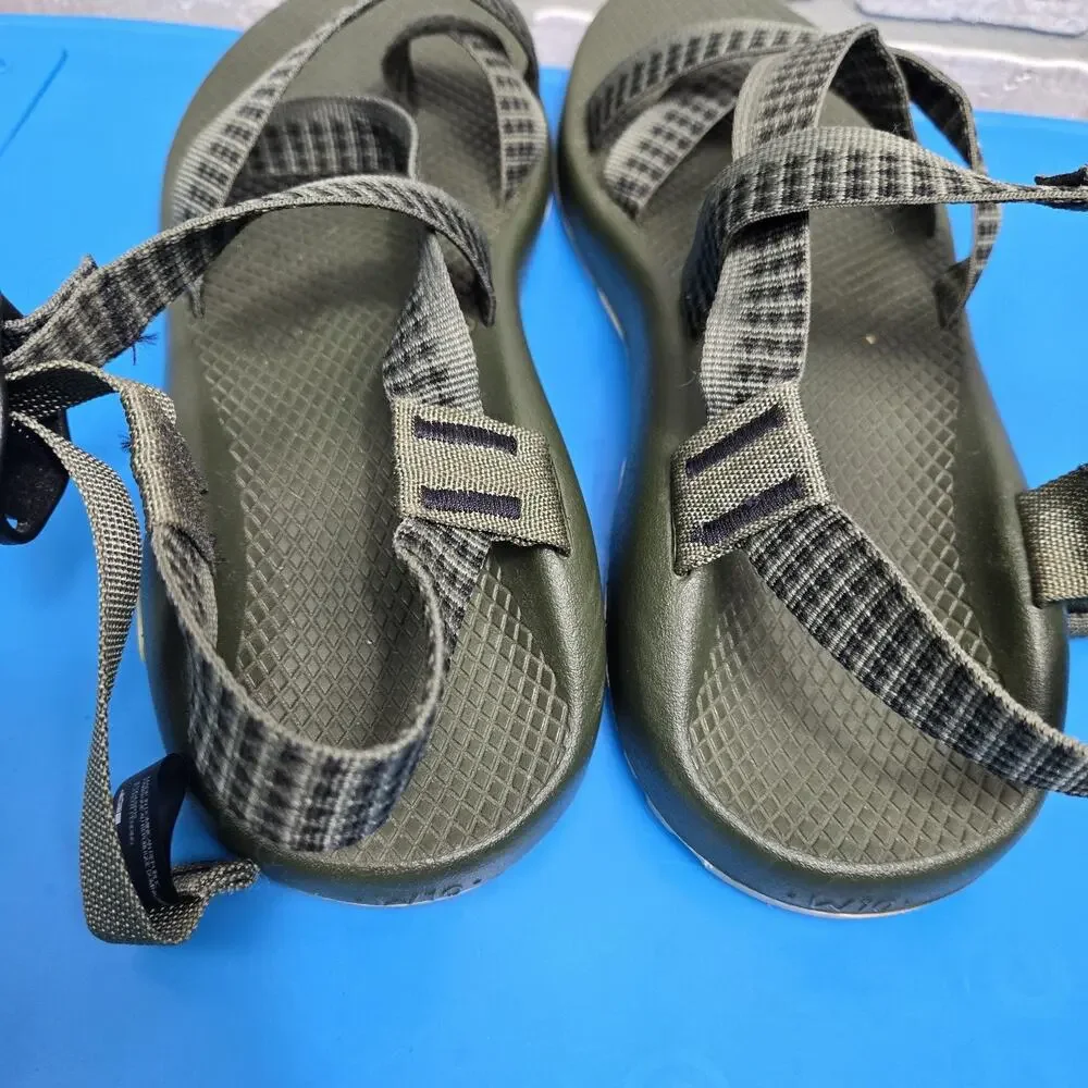 Chaco Womens size‎ 10 sandals Z/2 Classic Dark Green Strap Hiking